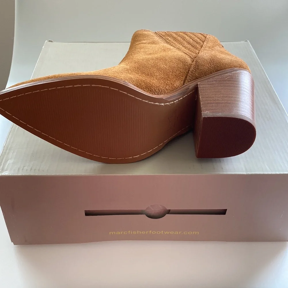 NWT Marc Fisher 9Medium Brown Boots - Picture 3 of 4